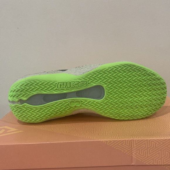 Nike Cosmic Unity Apricot Agate Lime Glow - Picture 8 of 8